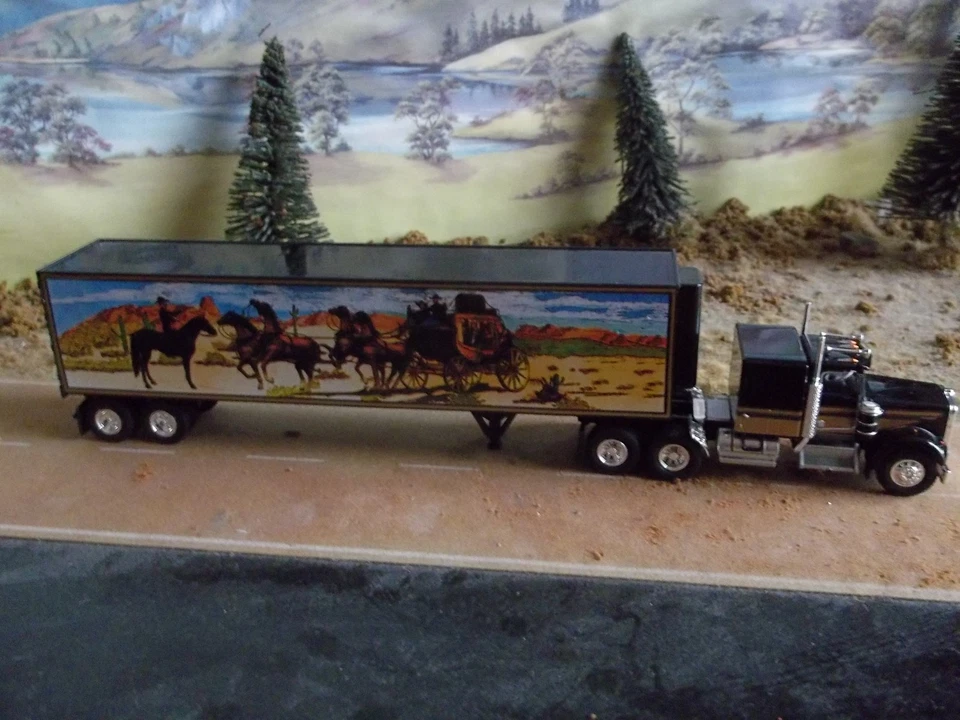 Brekina 86255 - Smokey & The Bandit Snowman's Truck - Kenworth W900 - 1/87 Scale - Image 3 of 4