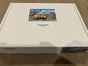 LEGO CITY (60073)- Service Truck (2015) Complete-Retired-Rare-Free Shipping!