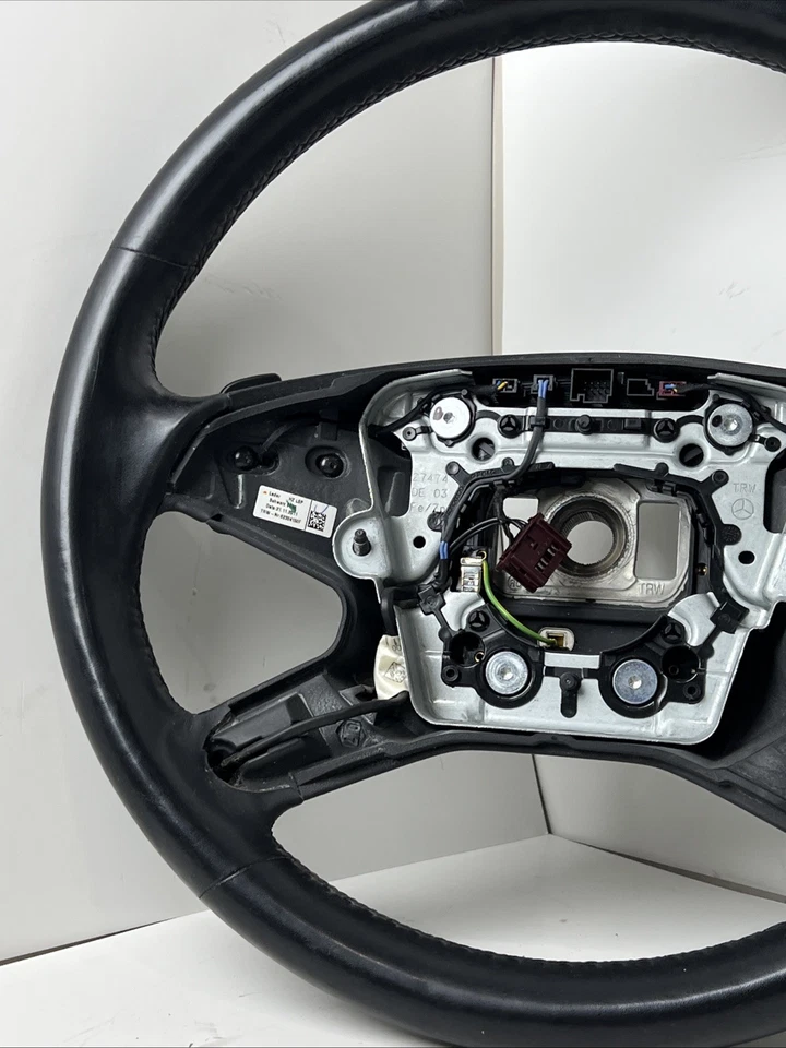 2012 MERCEDES-BENZ E350 STEERING WHEEL W/ PADDLE SHIFTERS BLACK OEM - Image 4 of 4