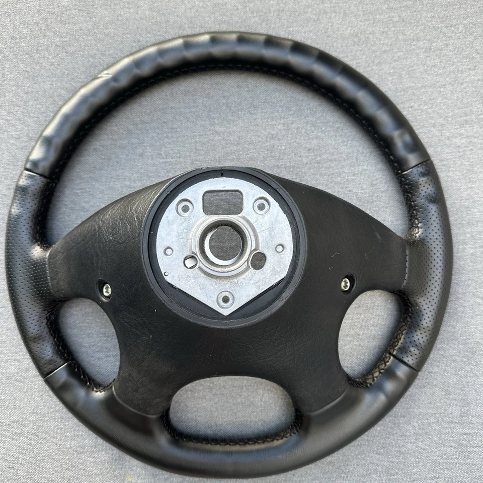 Lenkrad VW Golf 3 Passat 3bj Bora Lederlenkrad. Perforiert - Bild 3 von 4