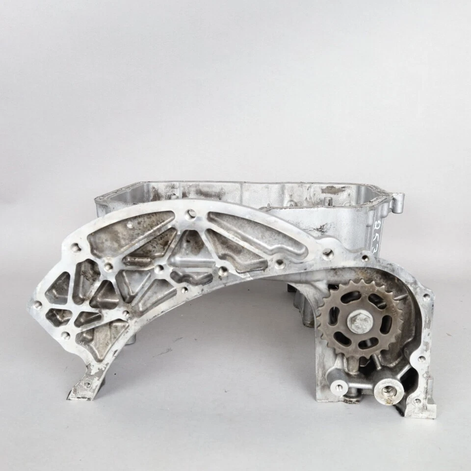 2013-2016 Volkswagen Touareg 3.0 Diesel Upper Oil Pan 059103601CM OEM Used - Изображение 3 из 4