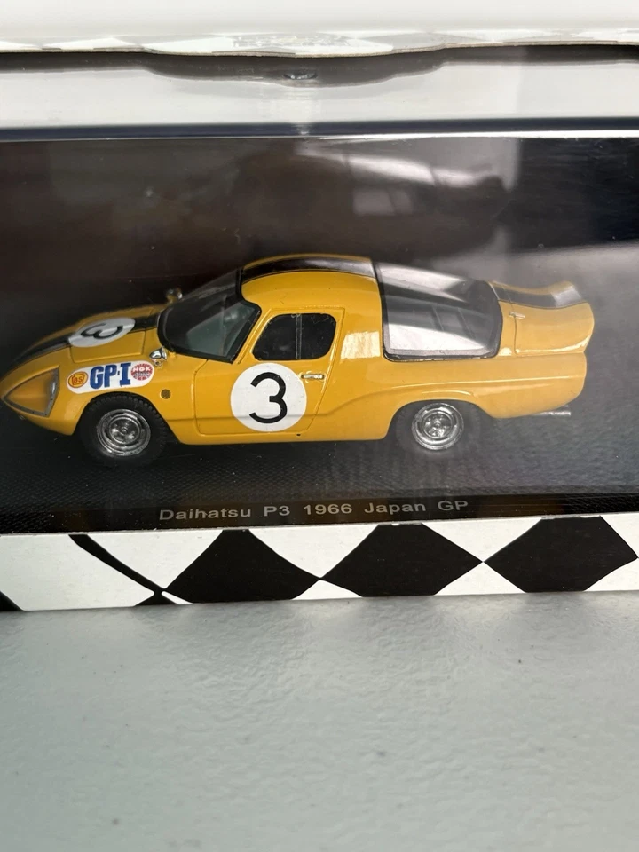 EBBRO 1/43 Daihatsu P3 1966 Japan GP Mini Car #3 - Image 4 of 4