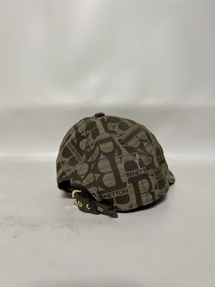 Gorra mujer United Colors Of Benetton monograma marrón talla 56 Foto 3 de 4