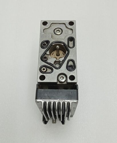 Vanne Solénoïde Danfoss Sauer Danfoss 157B4888 / 24V (Expédition Rapide) - Picture 4 of 6