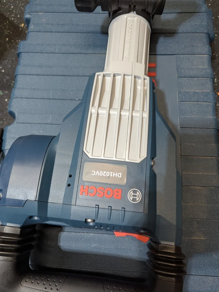 Молоток демонтажный встроенный Bosch DH1020VC-RT 120 В 15 А SDS-Max - Изображение 2 из 4
