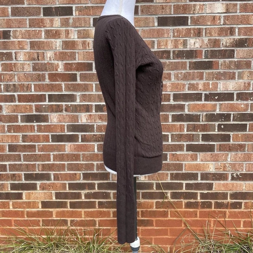 Y2K Hollister Large Henley Cable Knit Bella Swan Botton Front Brown Sweater - Image 4 of 4