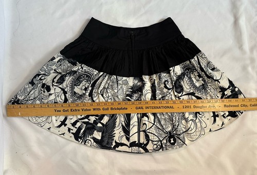 Unbranded Custom Made Black And White Print Skirt Size Small - Picture 5 of 7
