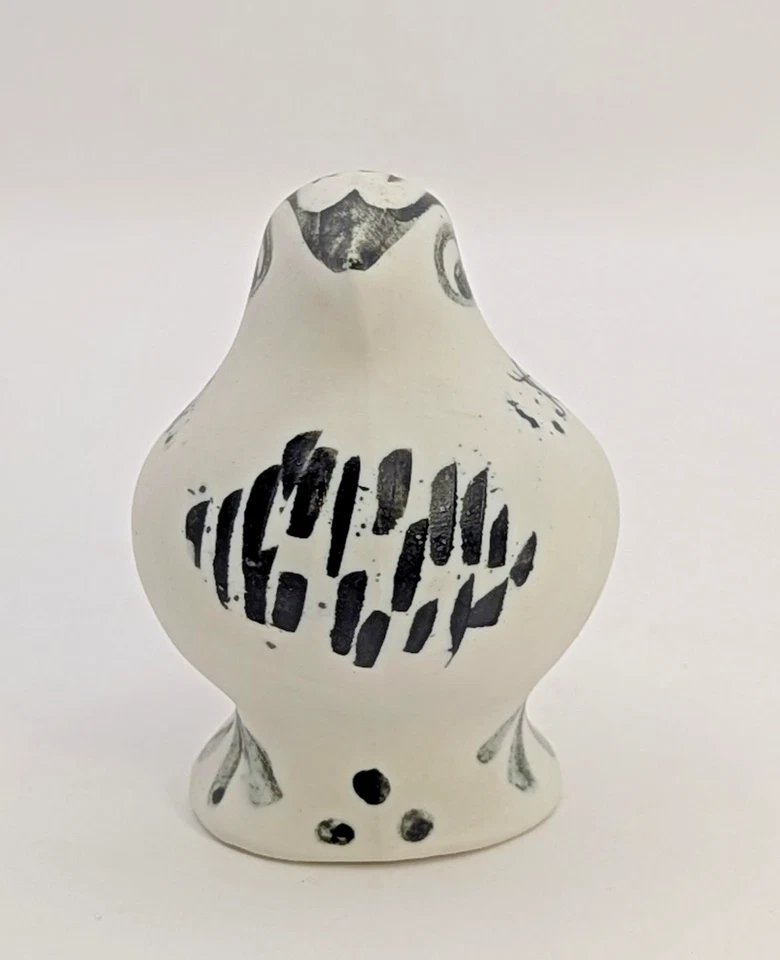 RICHARD & SUSAN PARKINSON Studio Pottery Porcelain Pottery Bird ROBIN Figurine - Image 3 of 4