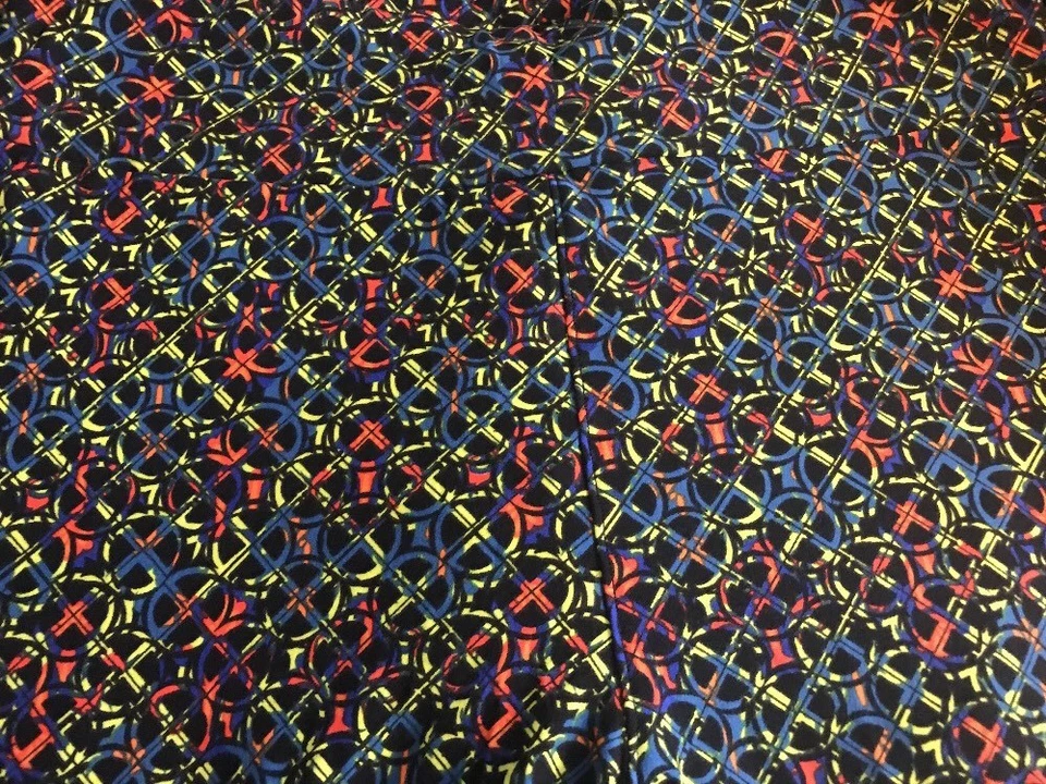 Leggings Lularoe TC Altos y Curvilíneos Negros Sólidos Amarillo Verde Azul Medallón Círculos Foto 3 de 4