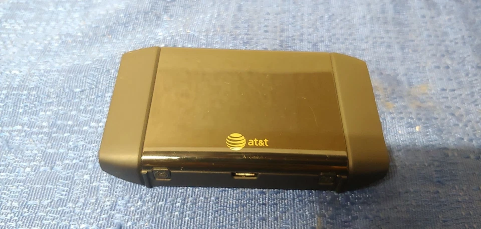 Mixed Lot of 14 AT&T Mobile Hotspots - Image 3 of 4