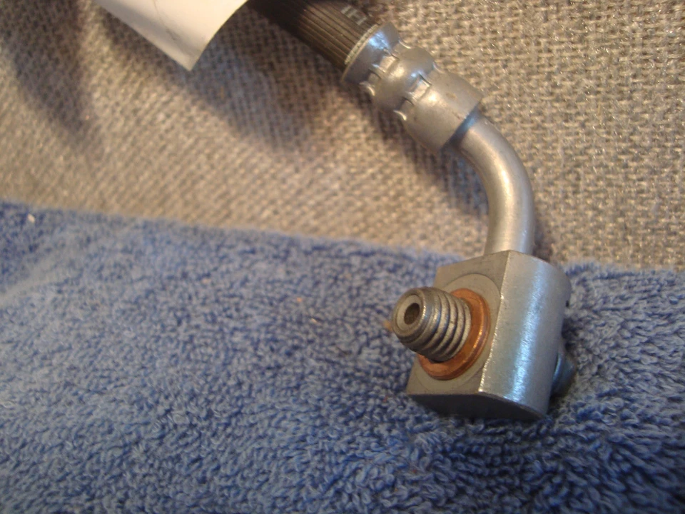 MANGUERA DE FRENO DERECHA Fr ACDelco 176-1750 Escalade Avalanche Silverado Yukon Tahoe K6 Foto 2 de 3