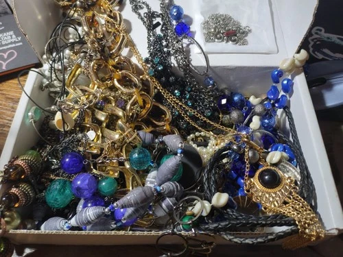 Vintage Costume Jewelry Wearable & Craft