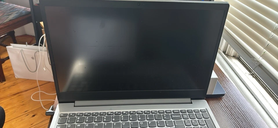 Lenovo IdeaPad S145 – Core i5 10ª Geração | Ótimo Estado - Imagem 3 de 4