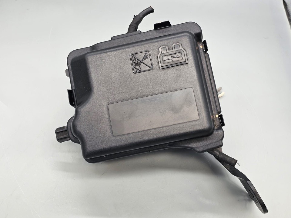 CITROEN C3 FLAIR PURETECH SX, SY - Engine Bay Fuse Box (BSI Housing) 9671924480