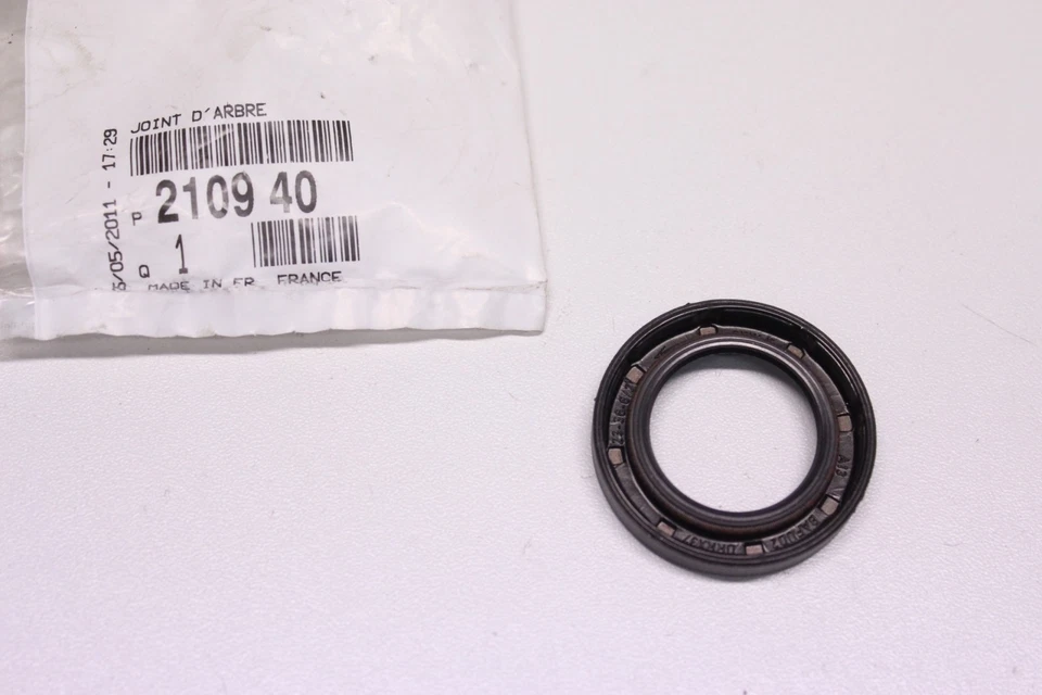 ORIGINAL PEUGEOT 301 208 1.6 Schaltgetriebe-Wellendichtring    210940 OVP - Bild 1 von 1