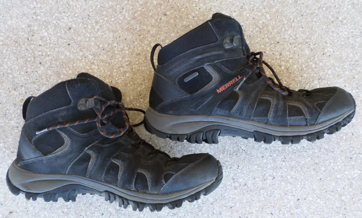 Merrell Phoenix 2 Mid Thermo Black Waterproof Lace Up Boots. Men s