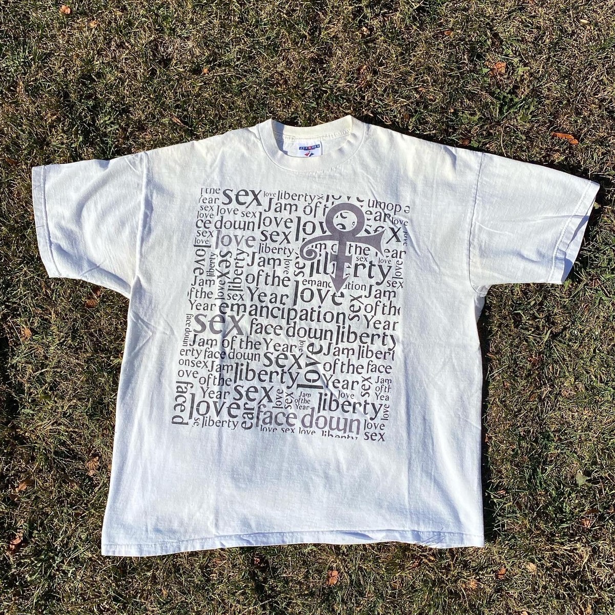 1997/1998 Prince “Jam Of The Year” World Tour Vintage T-shirt 