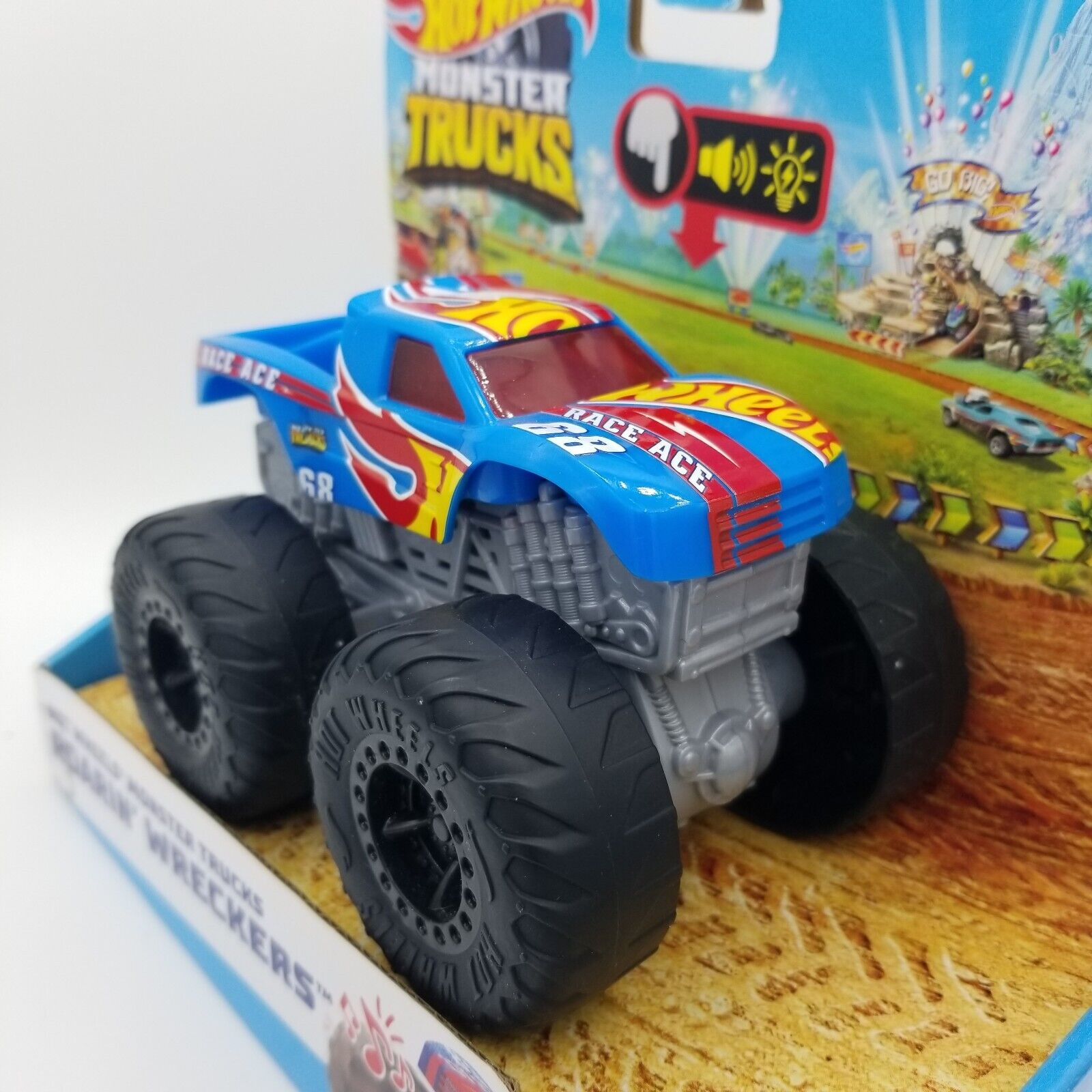 Hot Wheels Monster Trucks Roarin' Wreckers, 1 1:43 Scale Truck with Li –  Christy's Toy Outlet