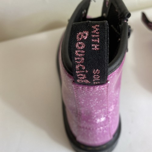 Dr. Martens 1460 J Pink Glitter Round Toe Lace Up/Zip Ankle Boots Kid’s Size 4 - Picture 5 of 7