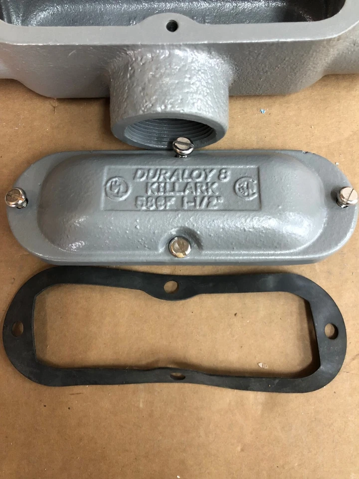 全新 HUBBELL KILLARK X58 THREADED HUB DURALOY 8 铁杆 CONDUIT OUTLET 身体 1-1/2 — 第 2/4 张图片