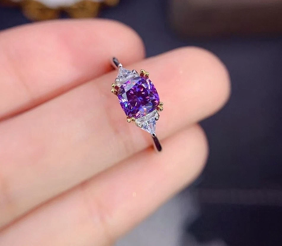 Anillo Moissanita, Anillo Moissanita Púrpura 1 Ct, Precioso Anillo Moissanita Foto 3 de 4