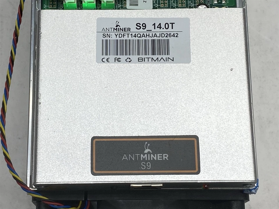 Bitmain Antminer S9 14.0T ASIC Bitcoin BTC Miner W/ APW3 Power Supply Unit - Image 3 of 4