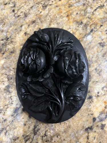  Victorian Mourning Rose Plaque And Scalf
