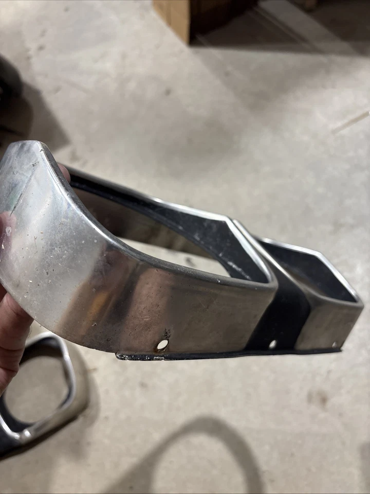 1966 OLDSMOBILE CUTLASS 442 F85 HEADLIGHT BEZEL PAIR Drivers Side Damaged - Image 3 of 4