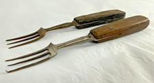 Antik 19. Jh. B&uuml;rgerkrieg &Auml;ra 3 Zinken Gabel Paar Holzgriff Stahl Utensil 1800er