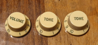 Hosco IVORY Stratocaster Style Control Knob Set (Master Relic)