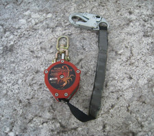 Miller By Honeywell Scorpion 130015 8FT 310 lbs Max Personal Fall Limiter Used