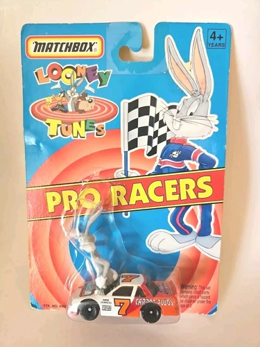 Vintage '93 MATCHBOX  LOONEY TUNES PRO RACER BUGS BUNNY #7 Race Car 1:64 Scale
