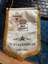Mo&euml;t & Chandon 2 Avril 1984 Mapotel Best Western Vintage Wimpel
