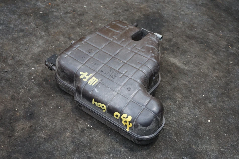 Fuel Vapor Evaporator Canister Assembly 16137330470 Bmw 740 750 760 2013-15 - Image 2 of 4