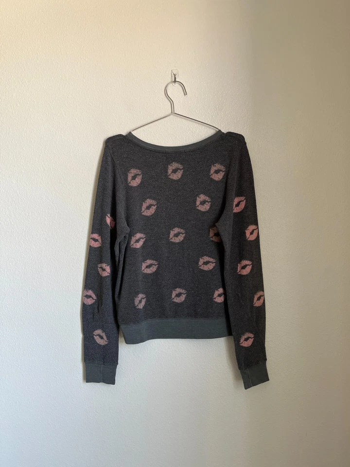 Moletom WILDFOX Covered In Kisses Roadtrip em carvão tamanho pequeno - Imagem 3 de 4