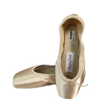 Russian Pointe Saut  Shoes Sz 41 EU 9 US W2 V2 Plume Shank Discontinued