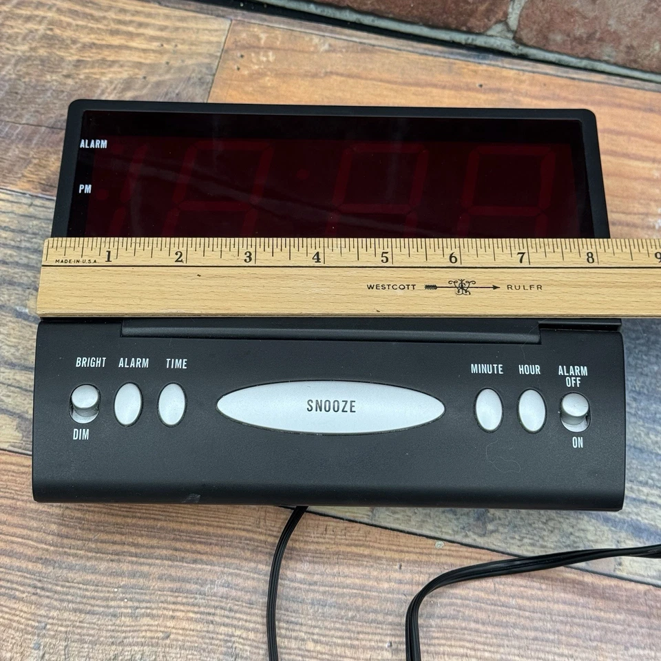 Vintage Elgin Advance Despertador Digital 4584E Bateria de Backup Tela Grande - Imagem 4 de 4