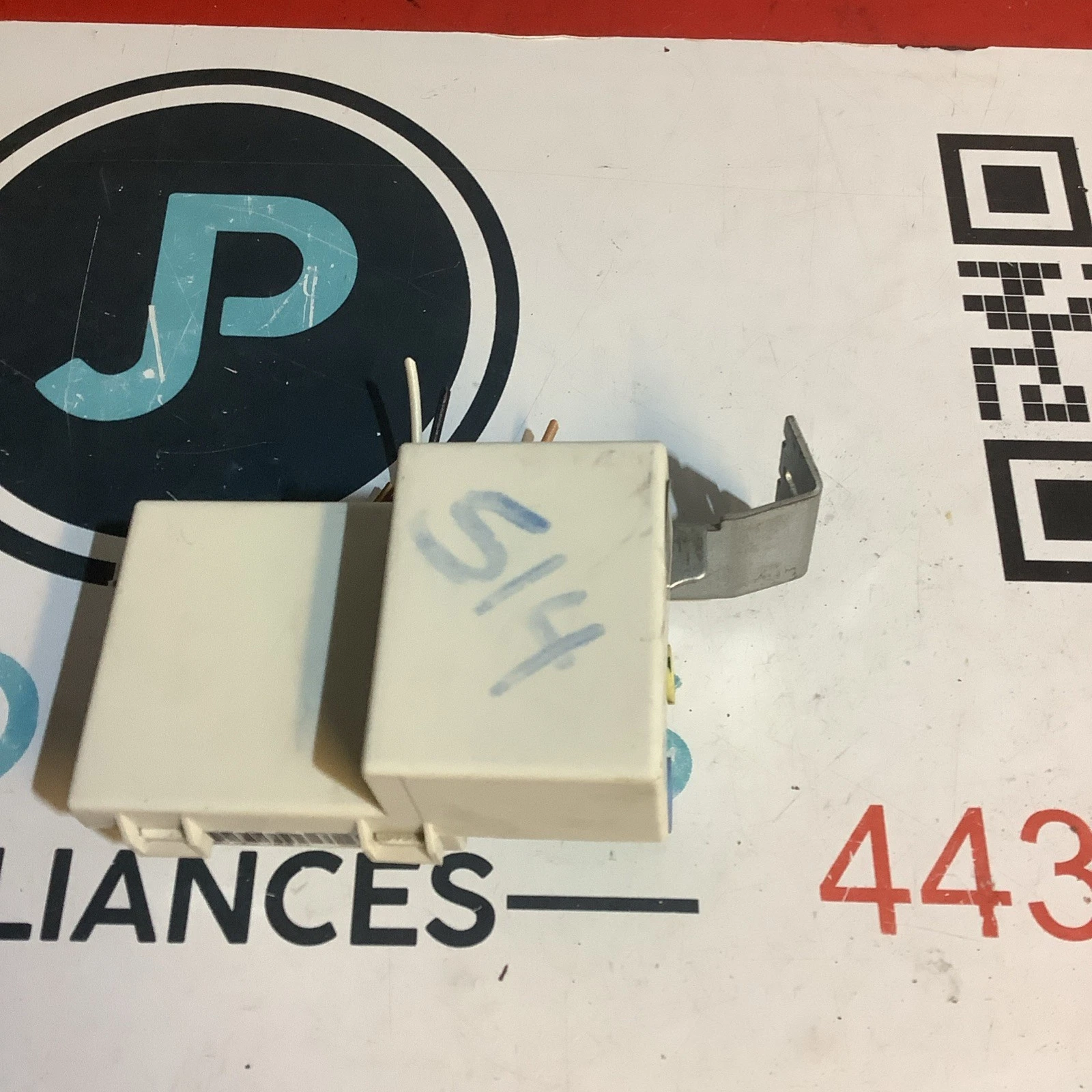 Whirlpool WPW10159840 Smart Water Valve OEM (322)
Opens in a new window or tab