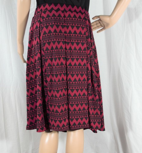 Lularoe Madison A-Line Skirt Fuschia Pink w/Black Triangles Size Medium - Picture 2 of 9