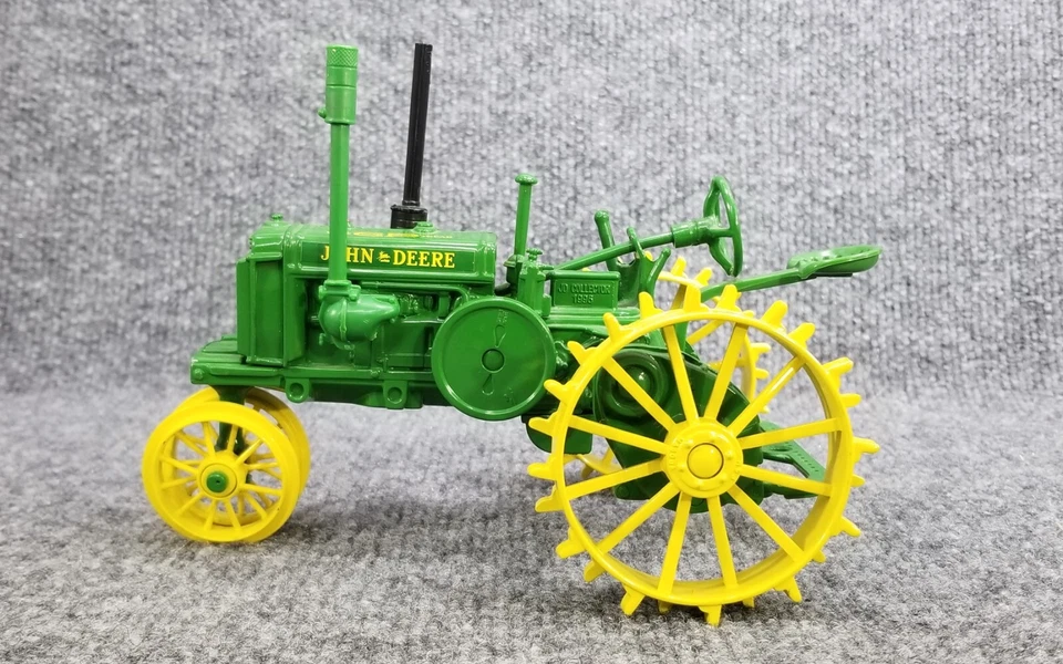 Винтажный 1996 масштаб 1/16 Ertl John Deere широкий протектор 1931 GP трактор на стали литой - Изображение 2 из 4