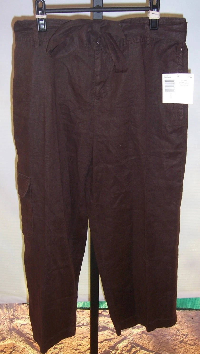 NWT Liz Claboirne Brown Linen Capri Pants Misses Size 6