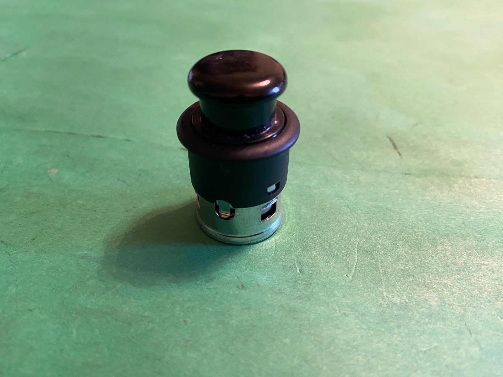 Socket Element Power Outlet  0008250951