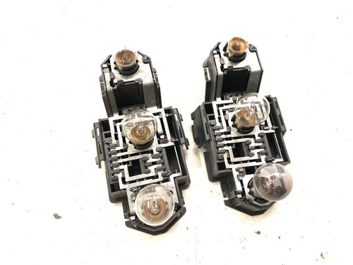 VW Passat 35i B4 Facelift Variant Lampenträger Rückleuchten links rechts aussen