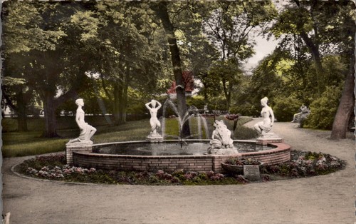 AK Heide Holstein Märchenbrunnen, beschrieben (Nr. 2861)