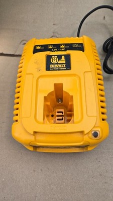 Orig.DE9135 Akku Ladegerät 7,2V-18V Ladestation Lader  Dewalt DE9135 Li-Ion+NiCd