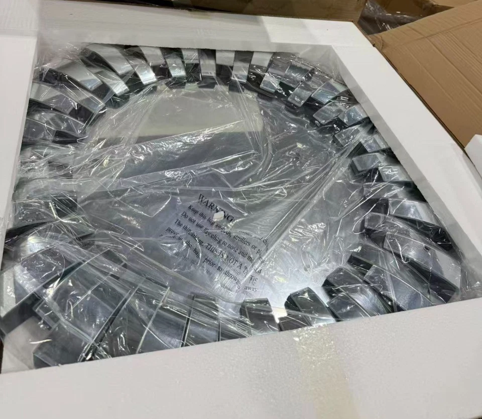 Espejo redondo de 32 pulgadas montado en la pared espejo de baño con decoración sin marco Foto 2 de 4