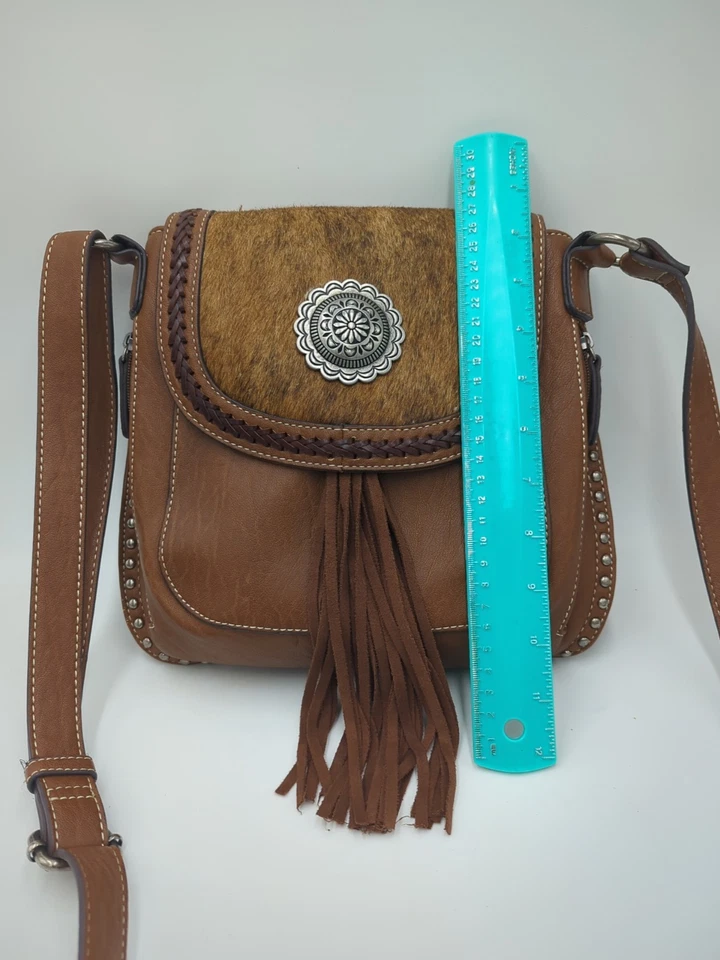 Cartera occidental cruzada Blazin Roxx con borla y correa ajustable Foto 3 de 4