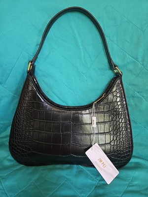 JW PEI JOY FAUX LEATHER SHOULDER BAG NWT. SERIAL # G1W5L-5S16-1-01-0125