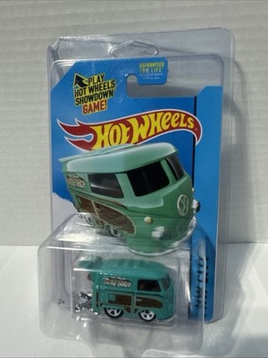 HOT WHEELS VOLKSWAGEN KOOL KOMBI SURFS UP HW CITY TEAL WOODIE VW BUS #73