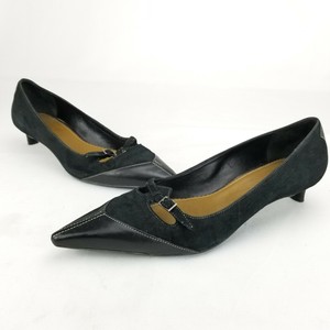 small heel pumps